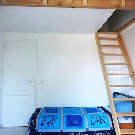בית נופש Beautiful House Near The Beach, 4 Bedrooms